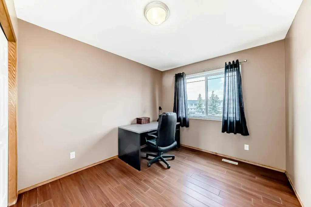 270 Rocky Ridge Court NW Calgary AB T3G 4P1