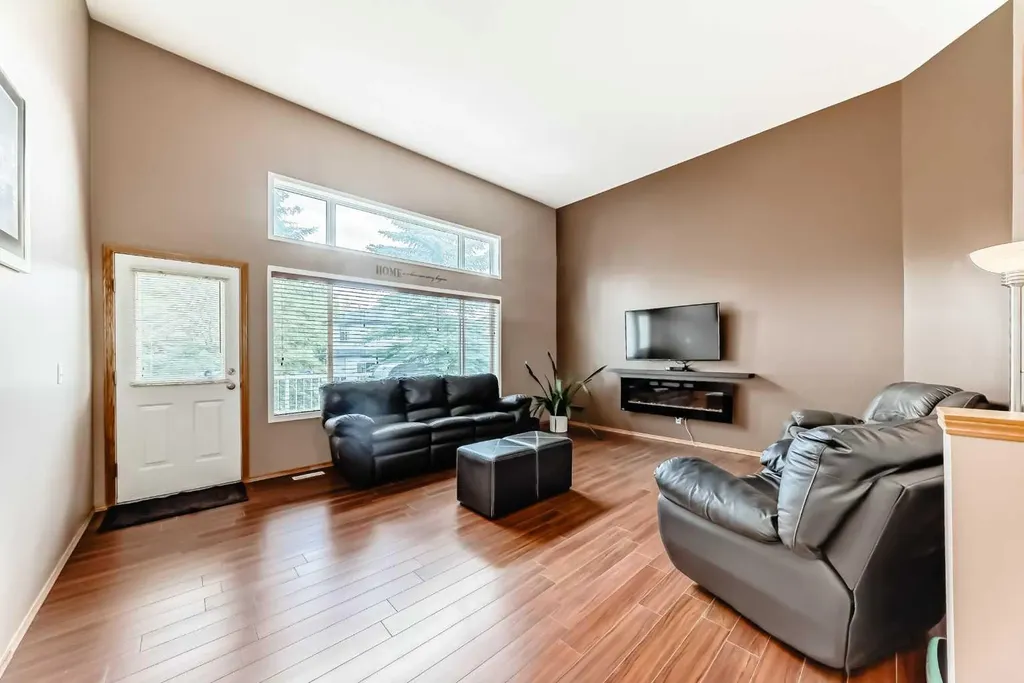270 Rocky Ridge Court NW Calgary AB T3G 4S8