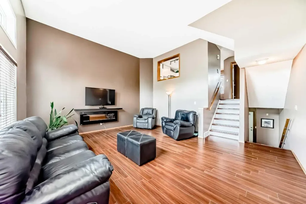 270 Rocky Ridge Court NW Calgary AB T3G 4S8