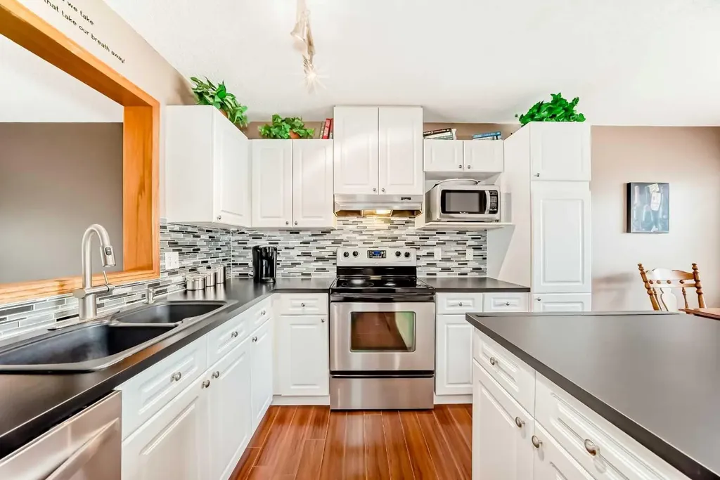 270 Rocky Ridge Court NW Calgary AB T3G 4P1