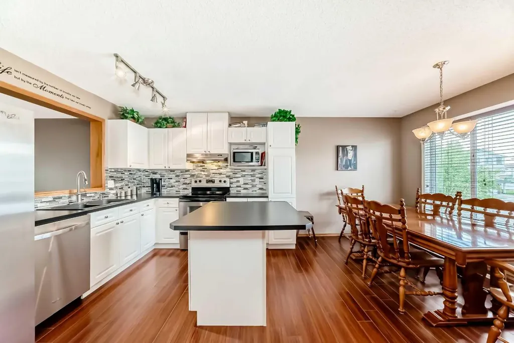 270 Rocky Ridge Court NW Calgary AB T3G 4P1