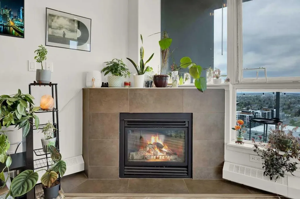 77 Spruce Place SW Calgary AB T3C 3X6