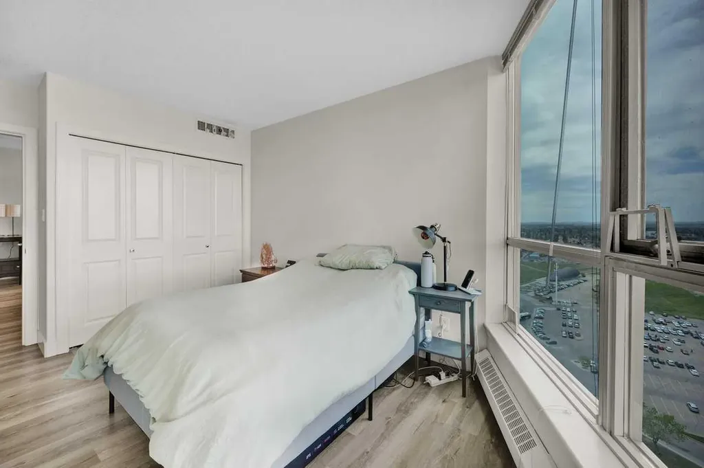 77 Spruce Place SW Calgary AB T3C 3X6