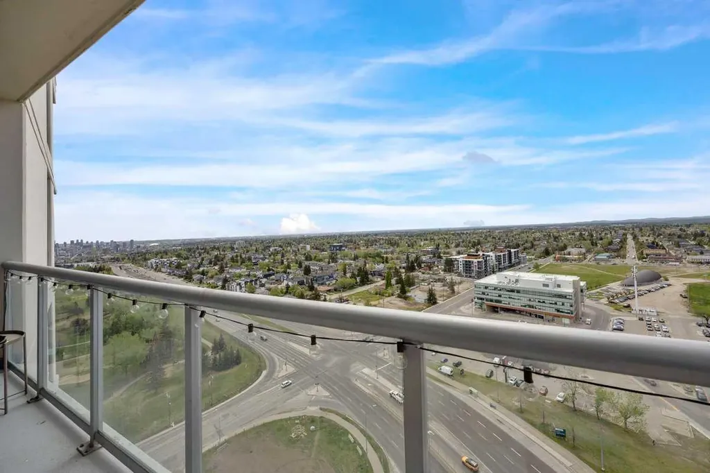 77 Spruce Place SW Calgary AB T3C 3X6