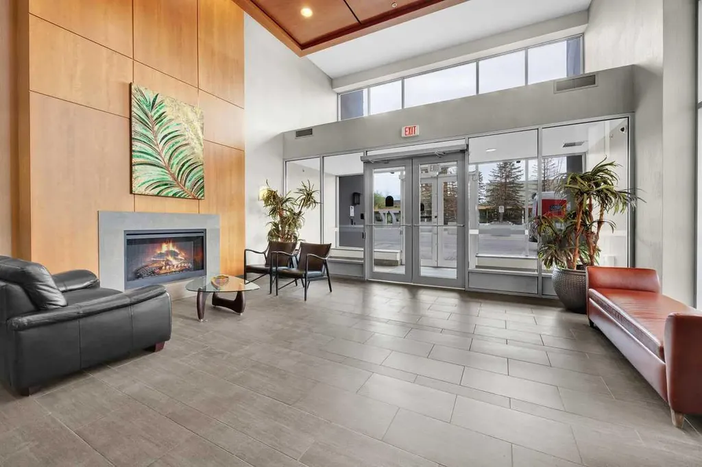 77 Spruce Place SW Calgary AB T3C 3X6