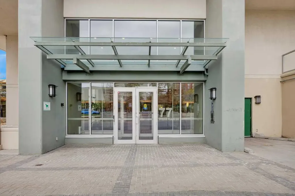 77 Spruce Place SW Calgary AB T3C 3X6