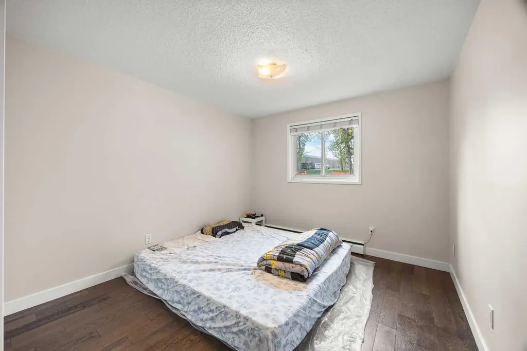 3103 Blakiston Drive NW Calgary AB T2L 1L7
