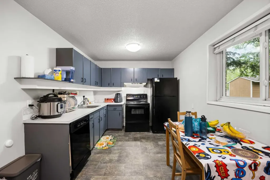 3103 Blakiston Drive NW Calgary AB T2L 1L7