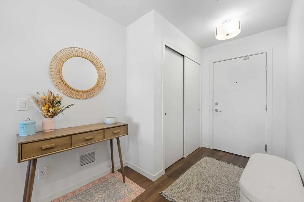 317 22 Avenue SW Calgary AB T2S 3H6