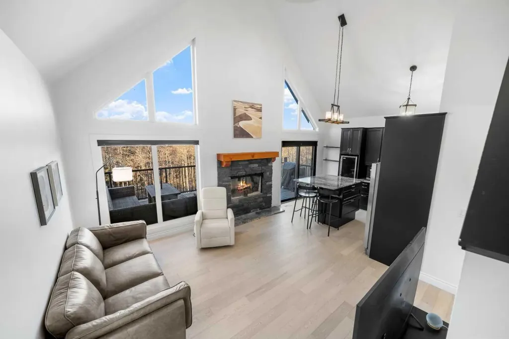 247 Cottageclub Crescent Rural Rocky View County AB T4C 1B1