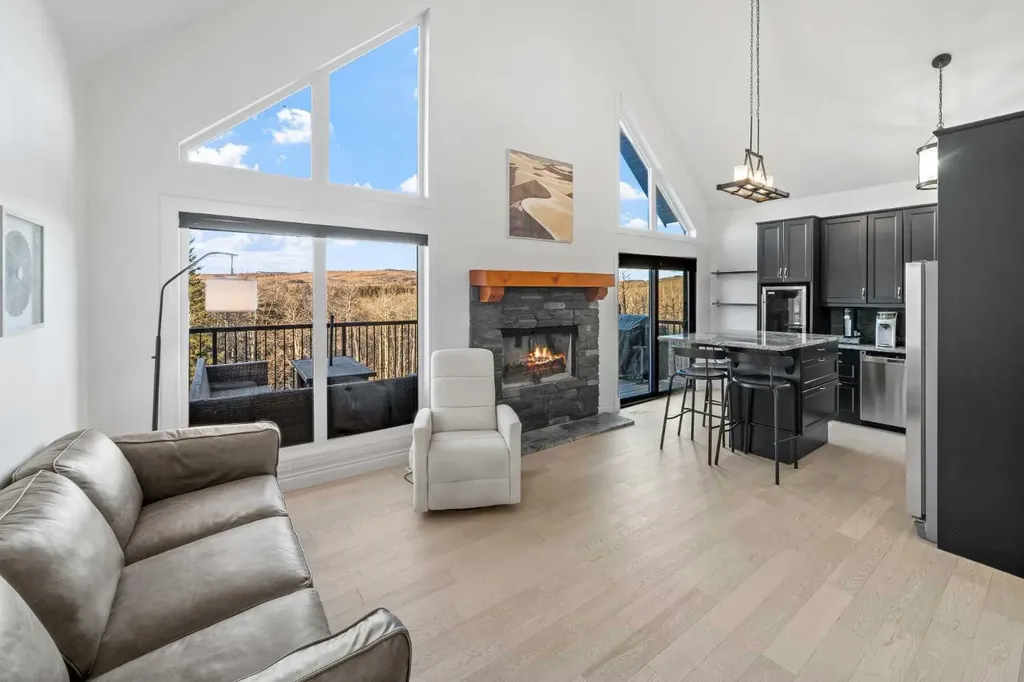 247 Cottageclub Crescent Rural Rocky View County AB T4C 1B1