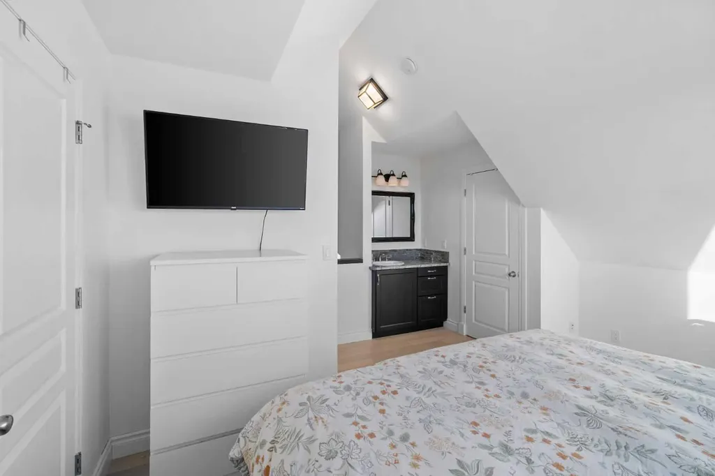 247 Cottageclub Crescent Rural Rocky View County AB T4C 1B1