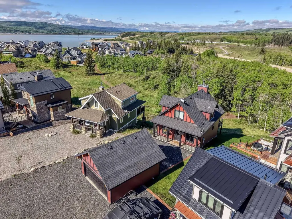 247 Cottageclub Crescent Rural Rocky View County AB T4C 1B1