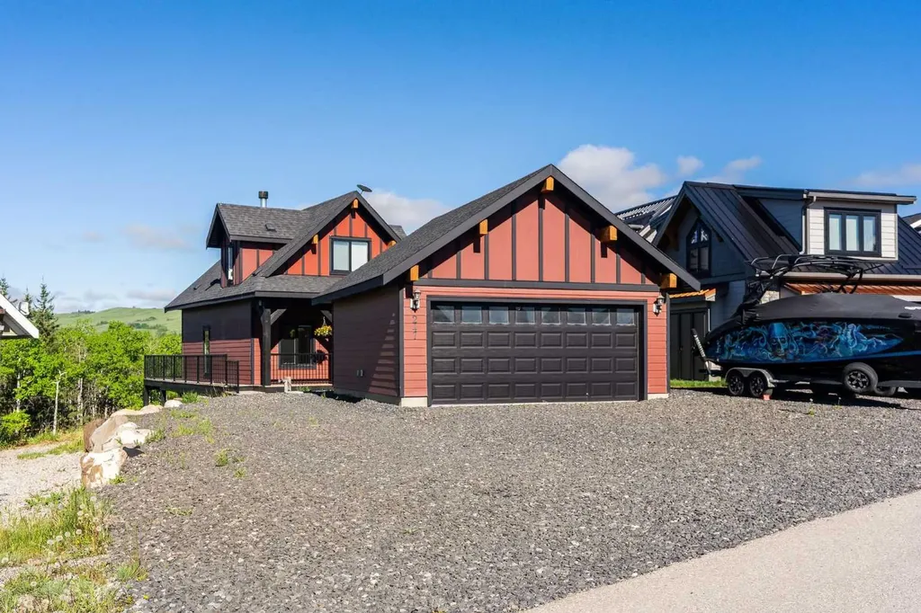 247 Cottageclub Crescent Rural Rocky View County AB T4C 1B1
