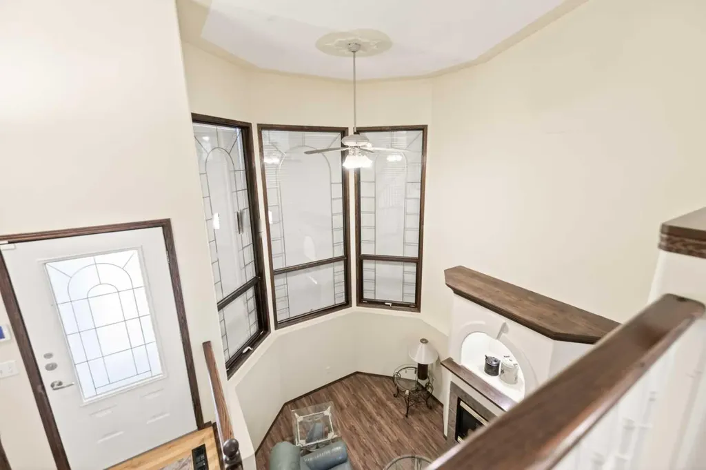 25 Fern Glade Crescent Sylvan Lake AB T4S 1Z6