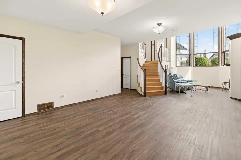 25 Fern Glade Crescent Sylvan Lake AB T4S 1Z6
