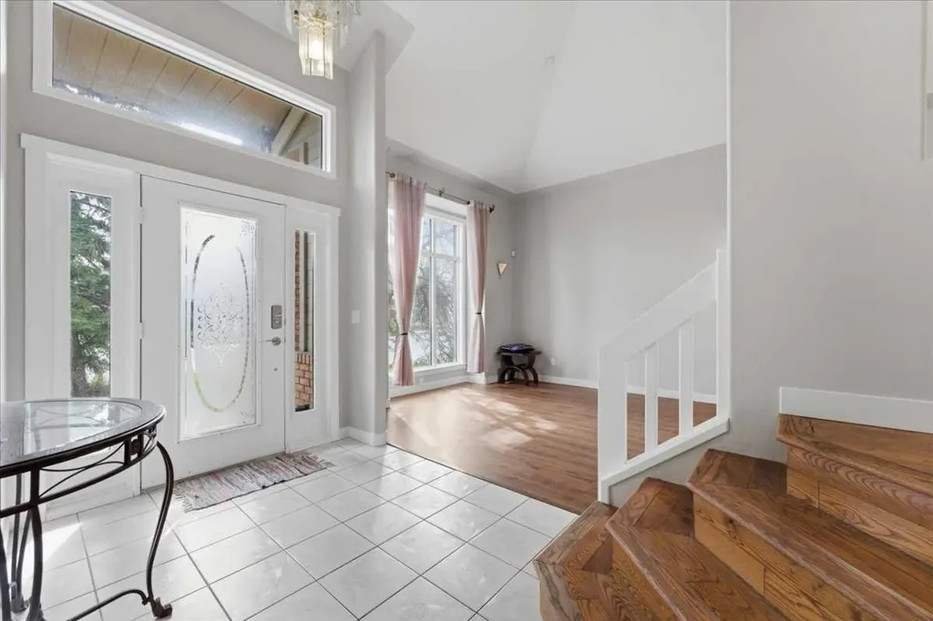13919 Evergreen Street SW Calgary AB T2Y2X4