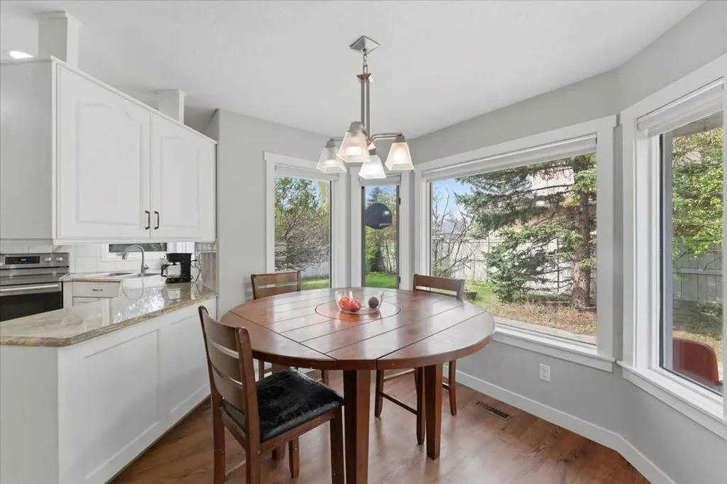 13919 Evergreen Street SW Calgary AB T2Y2X4