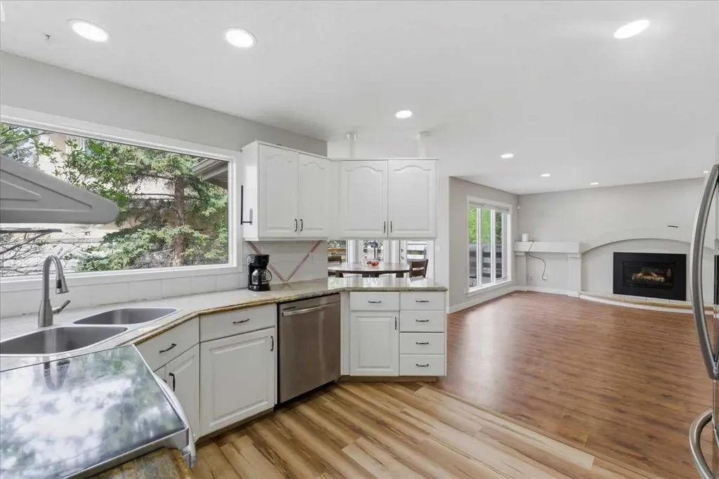 13919 Evergreen Street SW Calgary AB T2Y2X4