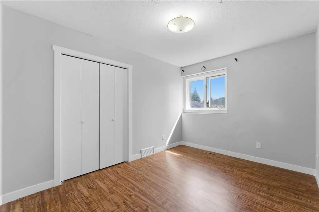 13919 Evergreen Street SW Calgary AB T2Y2X4