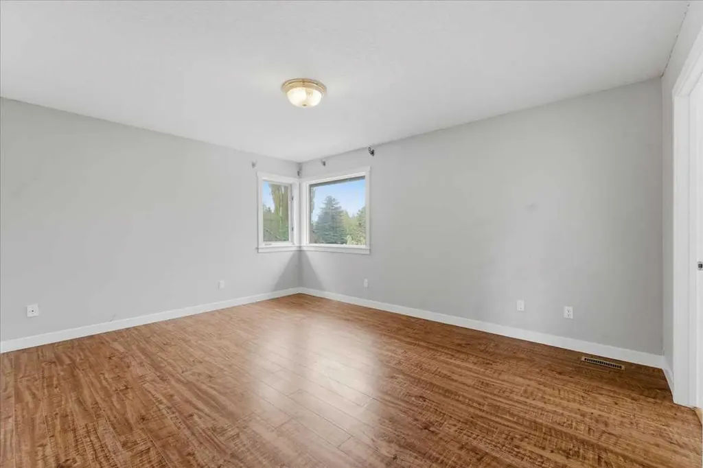 13919 Evergreen Street SW Calgary AB T2Y2X4