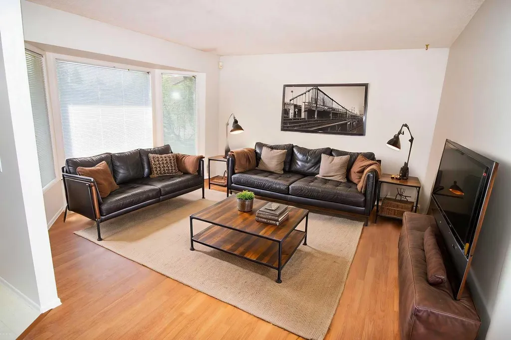 340 Templeton Circle NE Calgary AB T1Y 4L7
