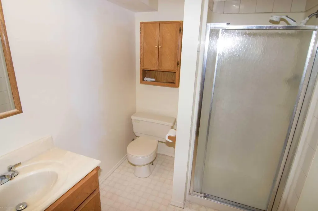 340 Templeton Circle NE Calgary AB T1Y 4L7