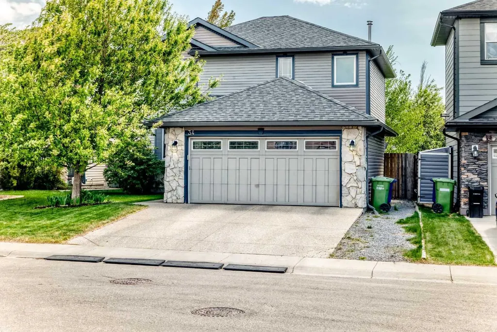 34 Kingsland Heights SE Airdrie AB T4A 0A3