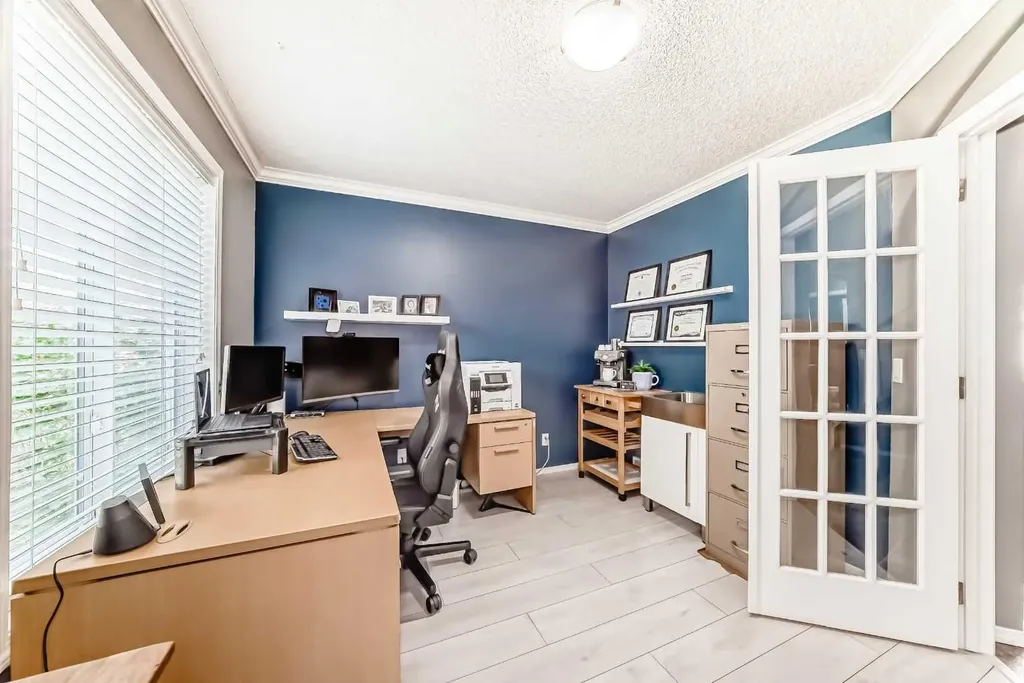 34 Kingsland Heights SE Airdrie AB T4A 0A3