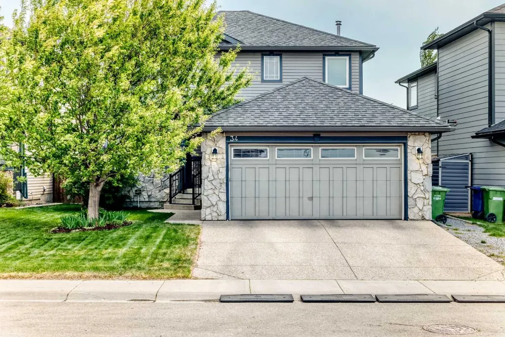 34 Kingsland Heights SE Airdrie AB T4A 0A3