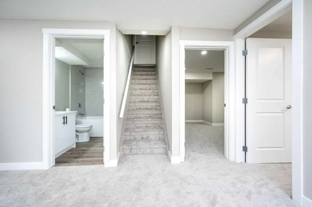 255 Castleridge Drive NE Calgary AB T3J 1P3