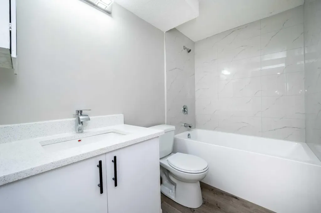 255 Castleridge Drive NE Calgary AB T3J 1P3