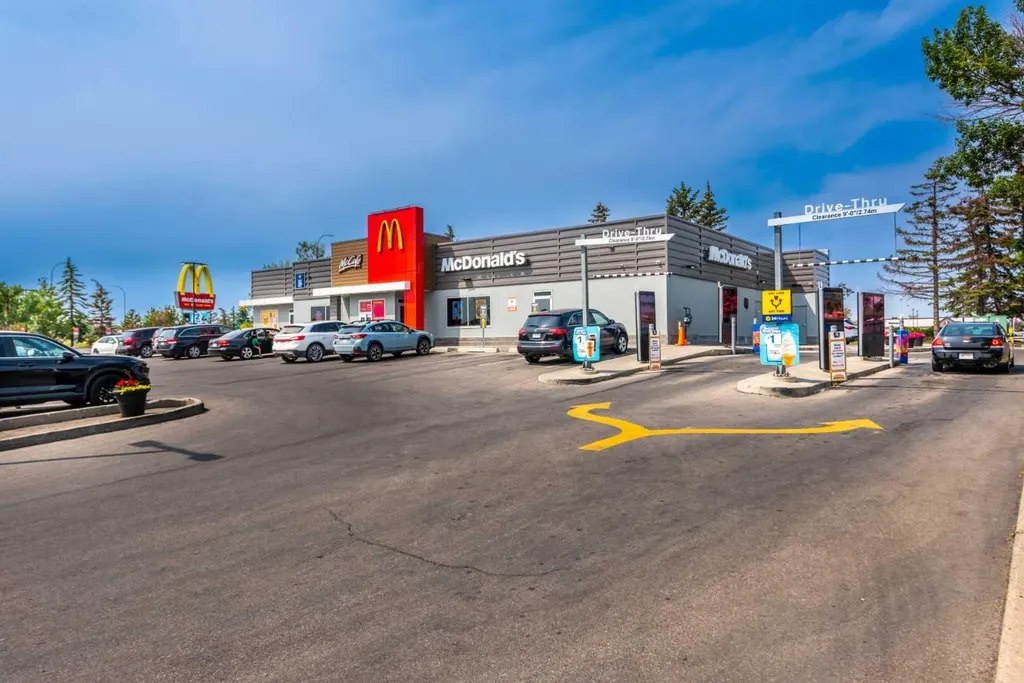 255 Castleridge Drive NE Calgary AB T3J 1P3