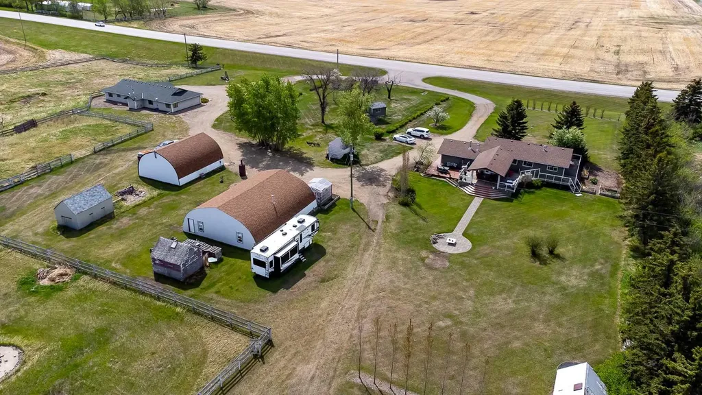 234078 Highway 9 Rural Kneehill County AB T0M 0L0