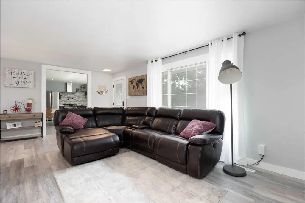 149 Ermine Crescent Fort Mcmurray AB T9H 4M7