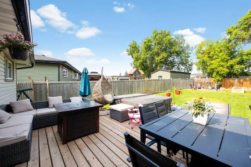 149 Ermine Crescent Fort Mcmurray AB T9H 4M7