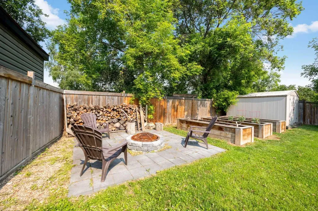 149 Ermine Crescent Fort Mcmurray AB T9H 4M7