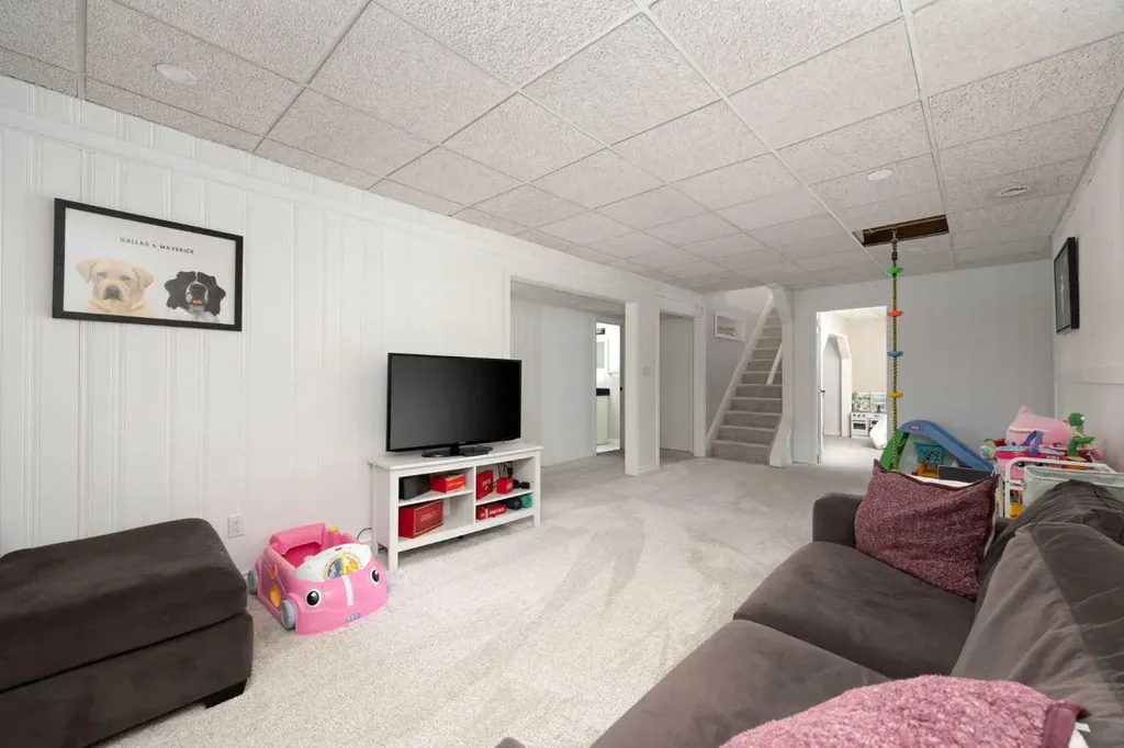 149 Ermine Crescent Fort Mcmurray AB T9H 4M7