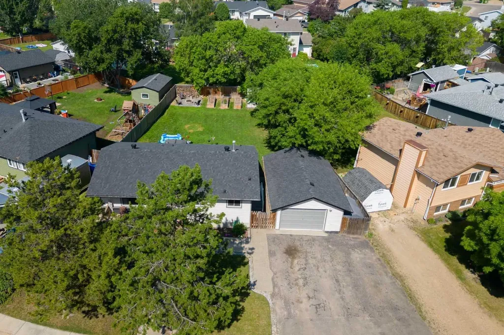 149 Ermine Crescent Fort Mcmurray AB T9H 4M7