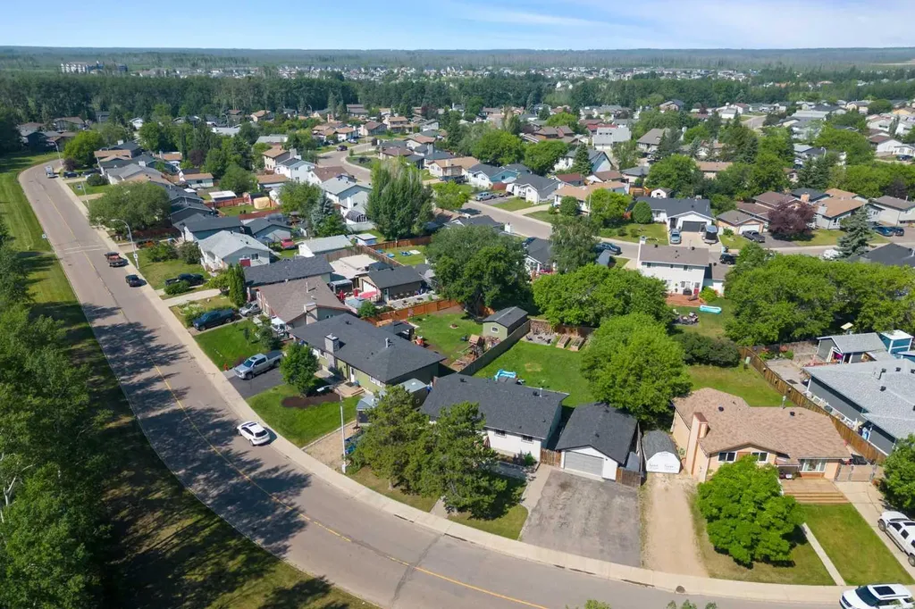 149 Ermine Crescent Fort Mcmurray AB T9H 4M7