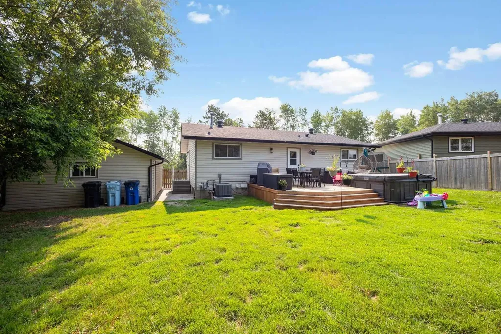 149 Ermine Crescent Fort Mcmurray AB T9H 4M7