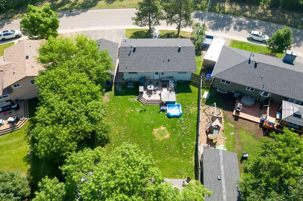 149 Ermine Crescent Fort Mcmurray AB T9H 4M7