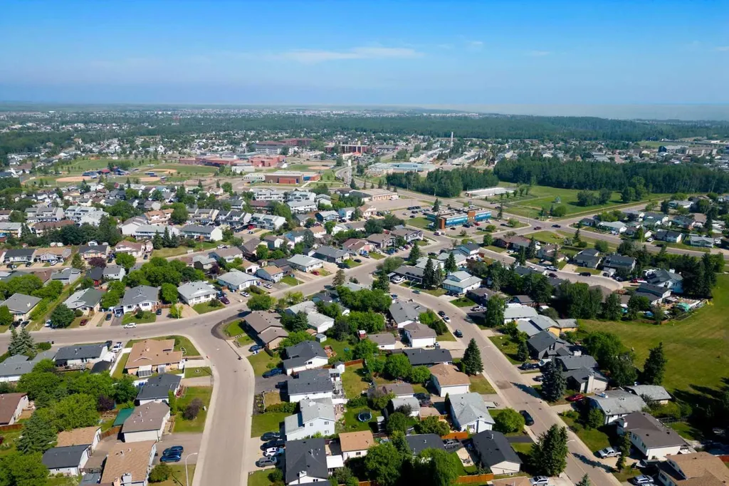 149 Ermine Crescent Fort Mcmurray AB T9H 4M7