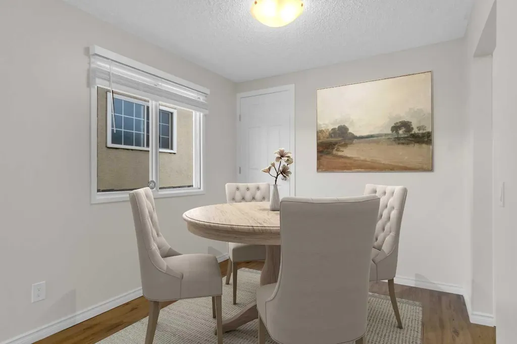 452 Queen Alexandra Way SE Calgary AB T2J 3P1