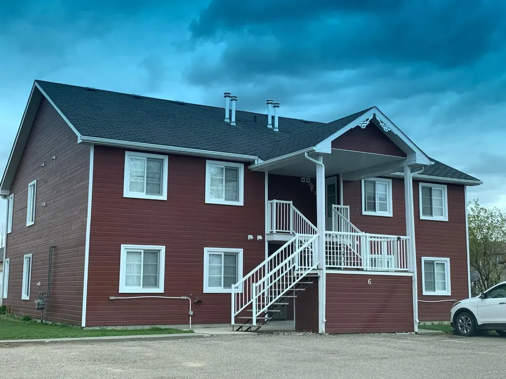 6 Poplar Drive Whitecourt AB T7S 0A1