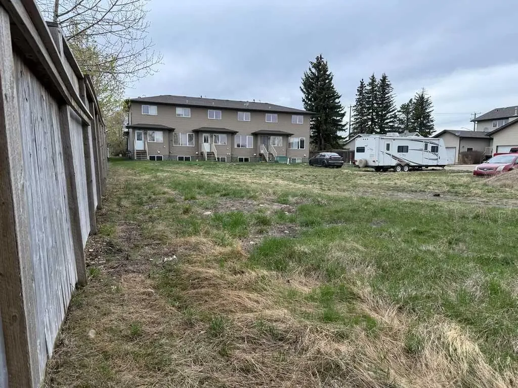5311 57 Avenue Ponoka AB T4J 0B1