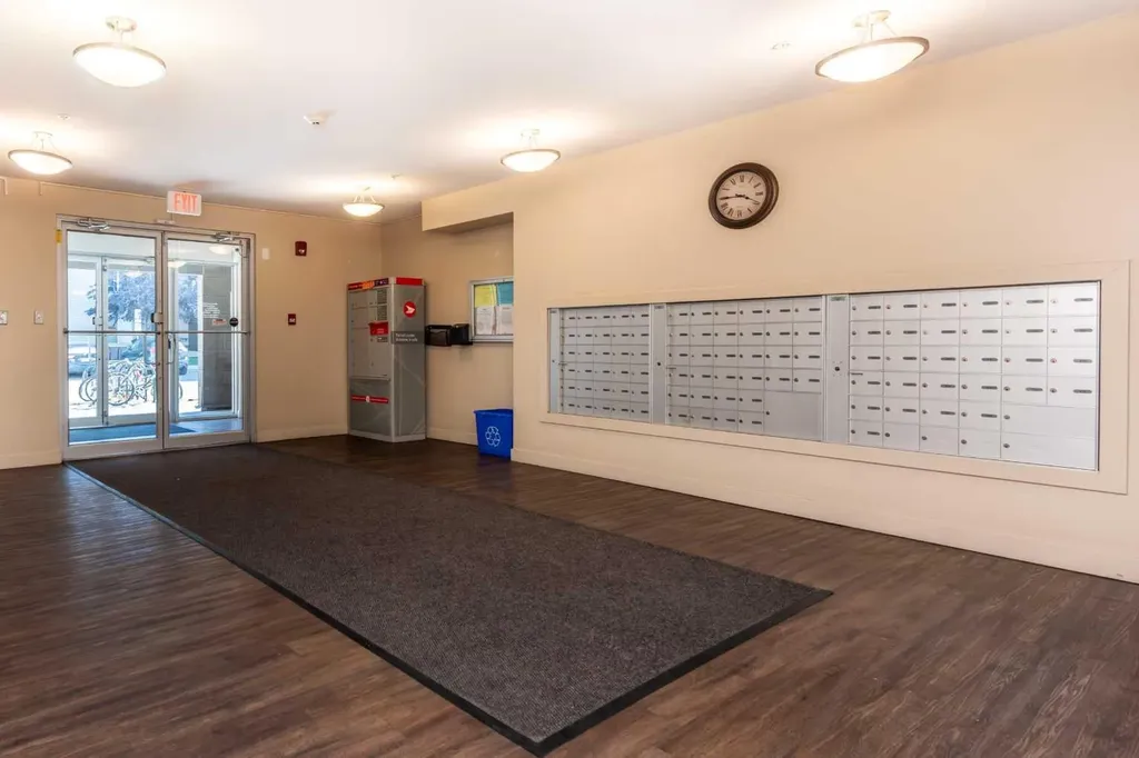 7110 80 Avenue NE Calgary AB T3J 0N4