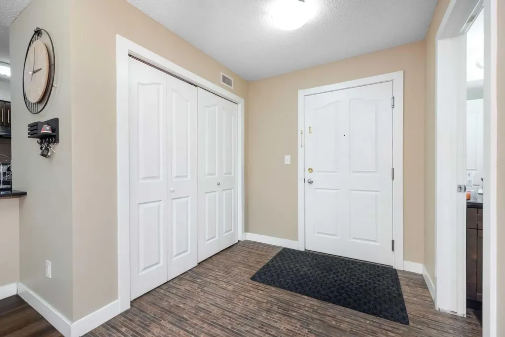 7110 80 Avenue NE Calgary AB T3J 0N4