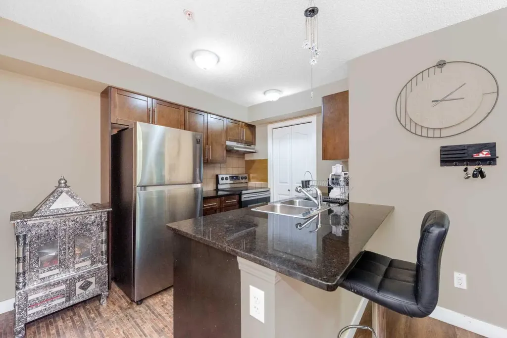 7110 80 Avenue NE Calgary AB T3J 0N4