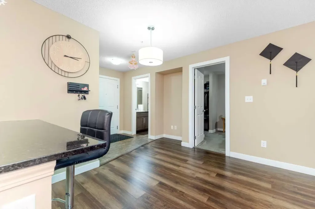 7110 80 Avenue NE Calgary AB T3J 0N4